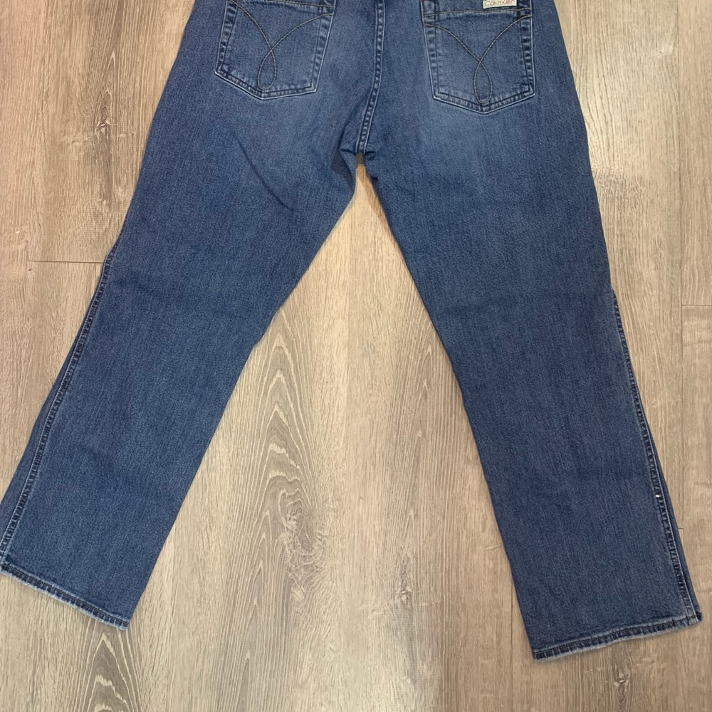 Vintage Calvin Klein jeans. Size 14 dark wash - Picture 7 of 7